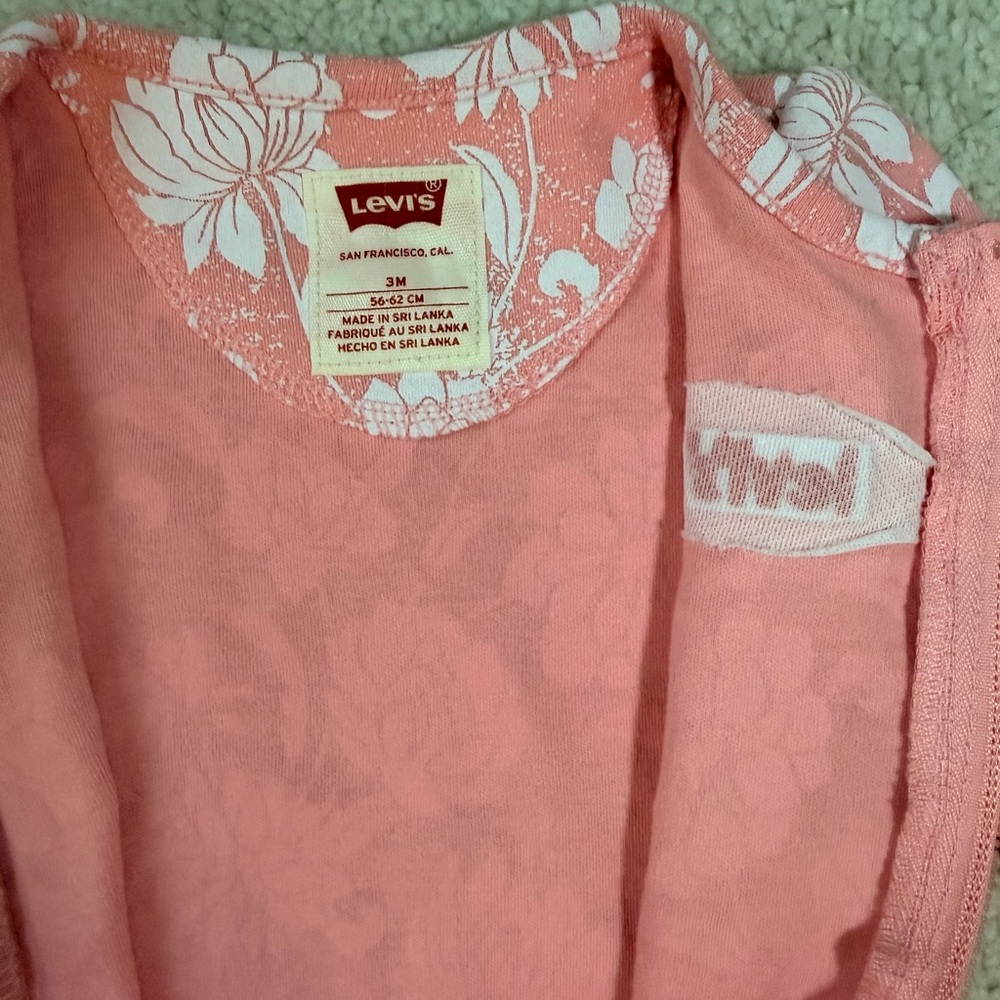 Levi's Pink and White Floral Kids Footie - Picture 7 of 12